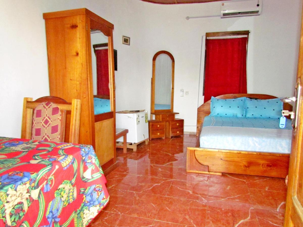 Comfort Beach Resort Biriwa Экстерьер фото